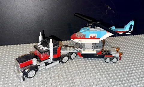 LEGO CREATOR: Flatbed Truck with Helicopter (31146)