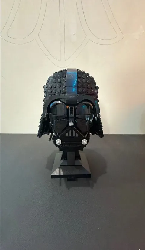 LEGO Star Wars Darth Vader Helmet