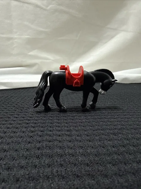 Lego Minifigure HORSE & RED SADDLE Friends Style - Black, White Blaze