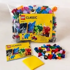 LEGO Classic 10713 Creative Suitcase Set Mixed Blocks Pieces