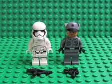 Lot 2 Star War LEGO Minifigures First Order Stormtrooper + Officer Captain LC44