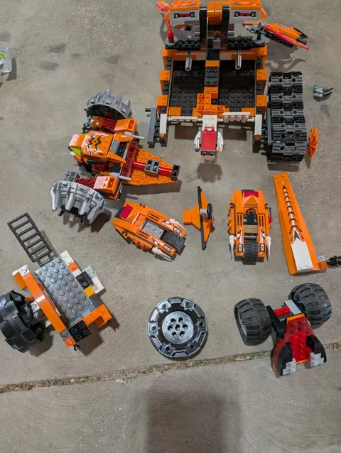 LEGO Legends of Chima Orange Vehicle Lot Incomplete Fire Mech & Vehicles Parts