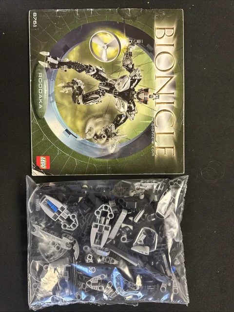 LEGO BIONICLE: Roodaka (8761) Titans 2005 Hordika Metru Nui Warrior MINT
