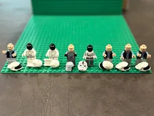 LEGO Star Wars Minifigures Lot w/ Assorted Accessories & Parts