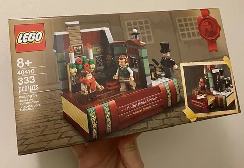 LEGO Seasonal: Charles Dickens Tribute (40410)