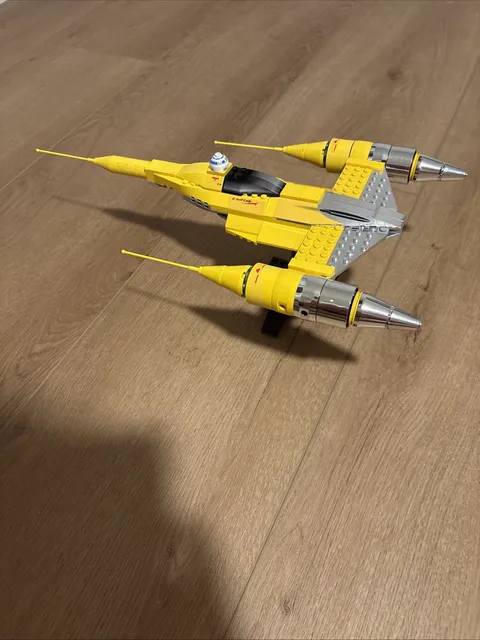 Lego Star Wars Ucs Naboo Starfighter 10026 Complete