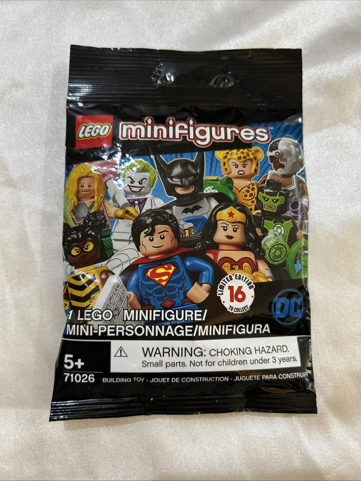 BRAND NEW SEALED MYSTERY BAG 2020 LEGO DC MINIFIGURES BUILDING TOY-71026