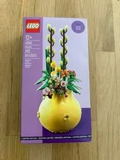 LEGO flower pot #40588