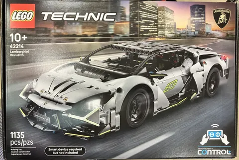 LEGO Technic Lamborghini Revuelto 42214