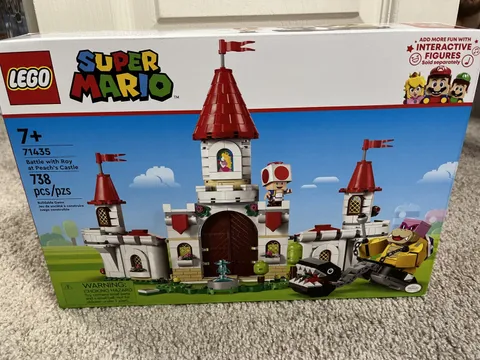 LEGO Super Mario Battle with Roy at Peach's Castle 71435 738pc