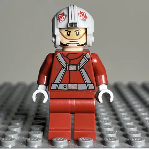 LEGO Star Wars sw0619 T-16 Skyhopper Pilot Minifigure 75081 maroon red rebel 1O