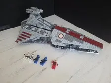 LEGO Star Wars: Venator-Class Republic Attack Cruiser (8039) 99% Complete