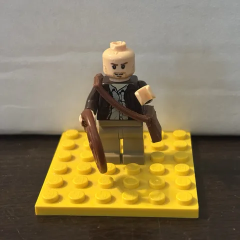 Lego Indiana Jones Dark Brown Jacket Reddish Brown IAJ001 Minifigure No Hat