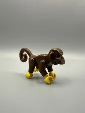 LEGO Vintage Monkey Minifigure Brown Yellow Hands Feet 2550c01 Pirates Animal