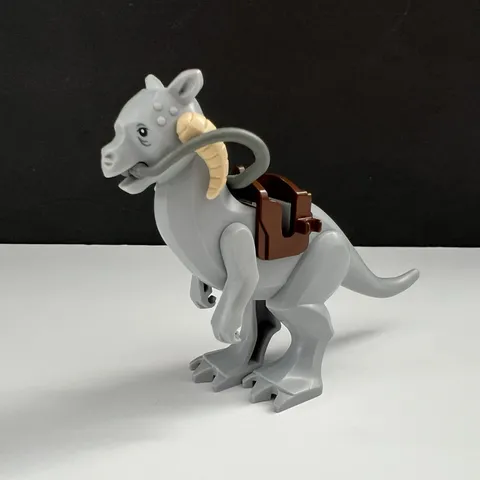 Lego Star Wars Tauntaun Minifigure 7749 7879 w/ Bridle & Saddle Hard Tail Figure