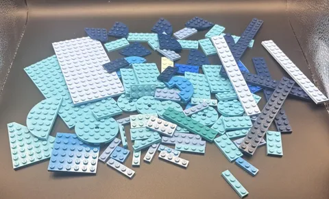 LEGO Lot Blues Plates Parts & Pieces Various Sizes Colors Mix