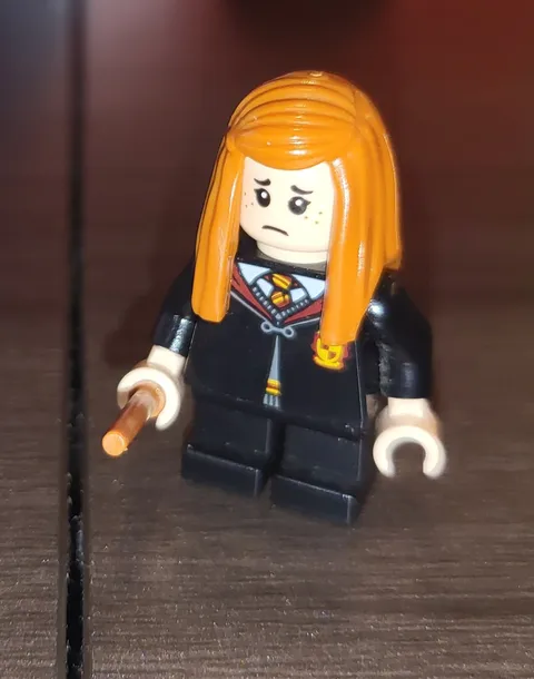 LEGO Harry Potter Minifigure  Ginny Weasley hp305 76389