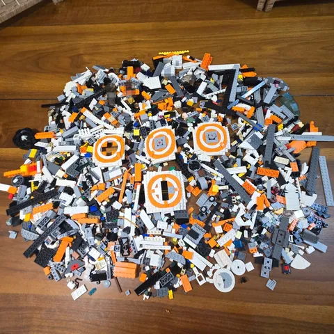 LEGO Bulk Lot 5lb Mixed Bricks Specialty Pieces Star Wars BB-8 Parts Assortment