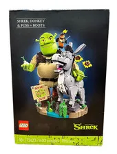 Lego Shrek, Donkey & Puss In Boots Building Set - 72423 - NEW IN BOX!