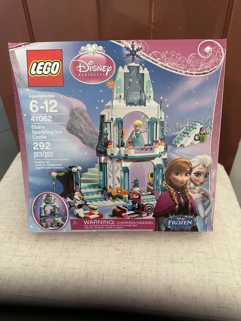 LEGO 43172 Disney Frozen Elsa's Magical Ice Palace 701 Pieces New Sealed Castle