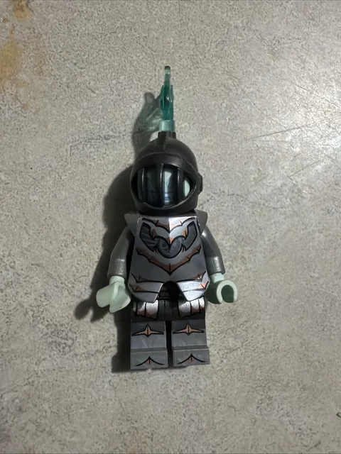LEGO CMF Series 19 - Fright Knight (col343) Retired Minifigure