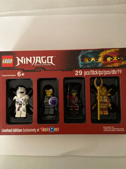 LEGO NINJAGO: Ninjago Minifigure Collection (5004938)