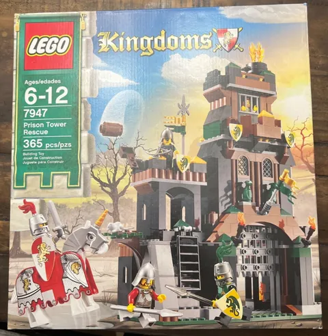 LEGO Castle: Prison Tower Rescue (7947)