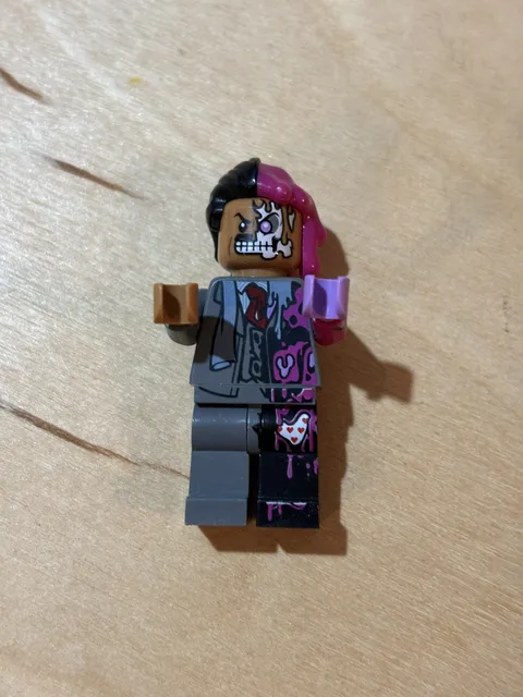 LEGO Two-Face Minifigure DC Super Heroes Batman Movie 70915 sh0395 Rare