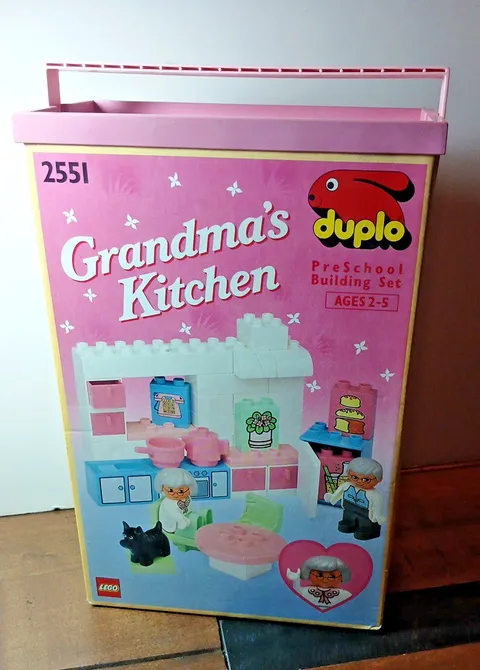 DUPLO 2551 Grandma's Kitchen Lego New In Box Sealed
