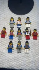 LEGO Vintage Classic Castle Knights Lot of 11 Minifigures