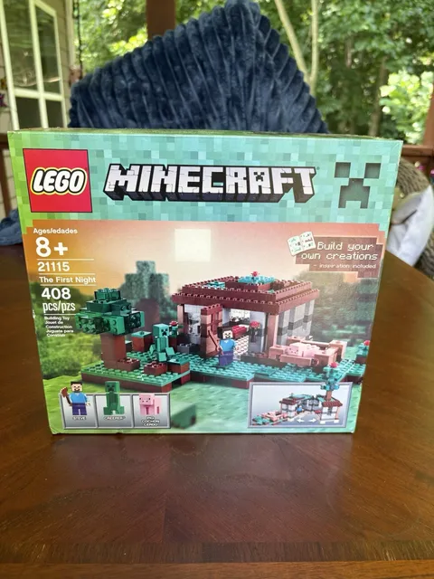 LEGO Minecraft: The First Night (21115) Box Has Some Discoloration And Dmg TRSU