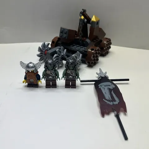 LEGO 7040 Fantasy Era Dwarves’ mine defender 98% Complete.