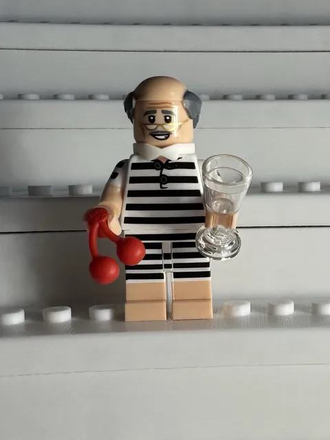 LEGO The Batman Movie Series 2 Minifigure Vacation Alfred Pennyworth