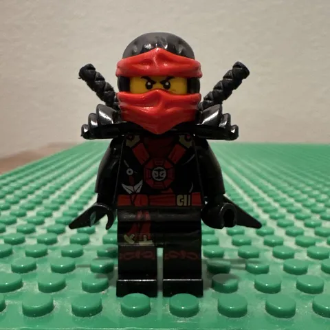 LEGO Ninjago Ninja Minifigure Kai w/ Deepstone Armor