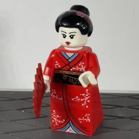 LEGO Minifigures Series 4 Kimono Girl Geisha 8804 Collectible Red Fan Figure