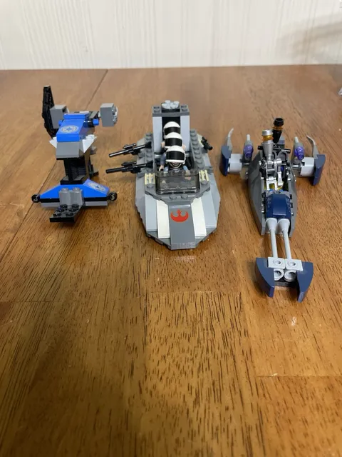 LEGO Star Wars Lot – Incomplete Set Pieces Parts 7667 7668 8015