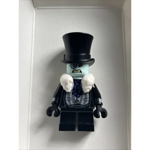 Lego The Penguin Minifigure #sh0351 Set #70911 The Penguin Artic Roller