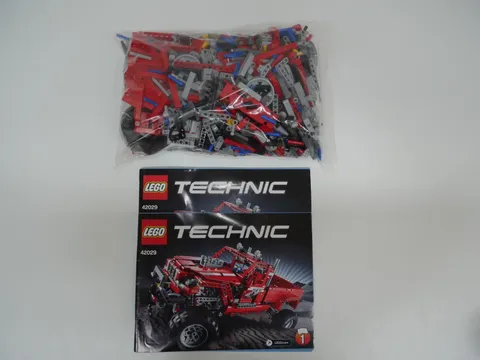 LEGO Technic 42029 Pickup Tow Truck Used With Instructions No Original Box
