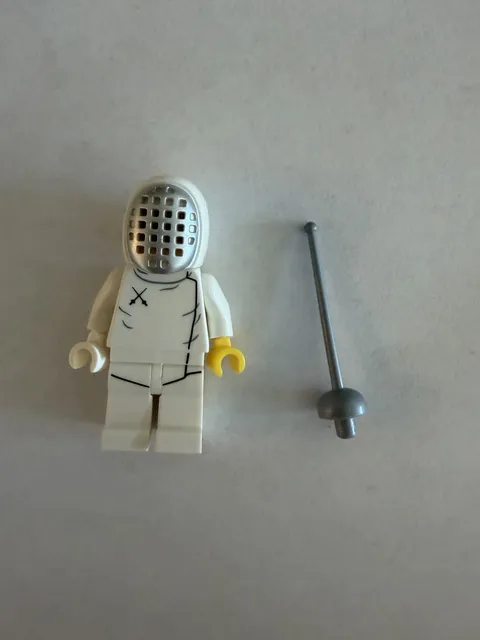 LEGO Minifigure Series 13 Fencer (complete), CMF 71008