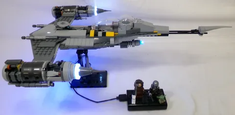 LEGO Star Wars 75325 The Mandalorian N-1 Starfighter Set With LED LIght Kit