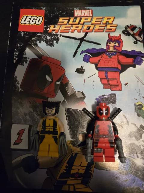 Lego Marvel Deadpool and Wolverine minifigures From Set 6866