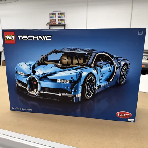 LEGO Technic 42083 Bugatti Chiron