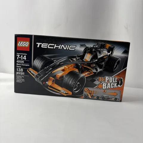 LEGO TECHNIC: Black Champion Racer (42026)