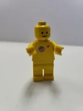 Lego Minifigure - Classic Space - Yellow SPACEMAN 