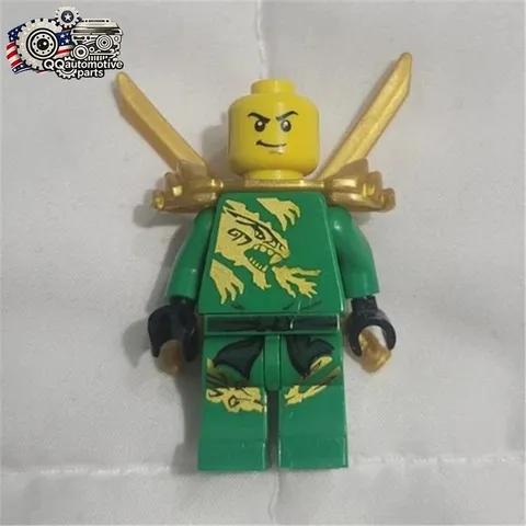 LEGO NINJAGO Lloyd DX Minifigure Gold Swords Armor Accessories