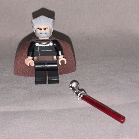 LEGO Star Wars Count Dooku Minifigure w/ Cape & Red Lightsaber