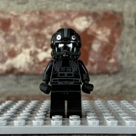 LEGO Star Wars Imperial V-Wing Pilot Minifigure Sw0304 From Set 7915