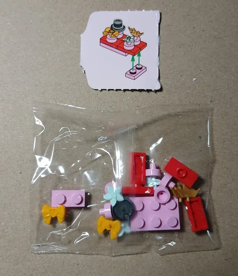 Lego 42668 Friends Advent 2025 Accessory Stand Kit Set