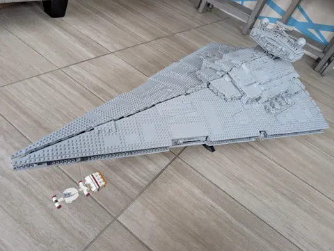 LEGO Star Wars UCS Imperial Star Destroyer 75252 - Complete | Box | Instructions