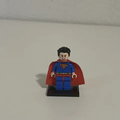 Lego DC Super Heroes Minifigure Superman 76096 Justice League!